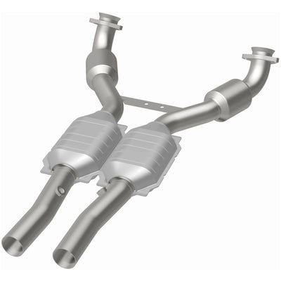 HM Grade Federal / EPA Compliant Direct-Fit Catalytic Converter <br>00-04 Chevy Corvette 5.7L