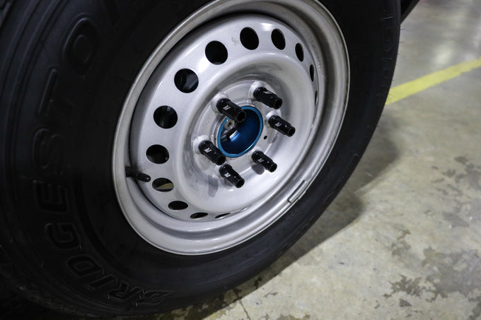 27pc Set Aluminum Locking Lug Nuts <br> 21-26 Ford Bronco 2.7L,2.3L