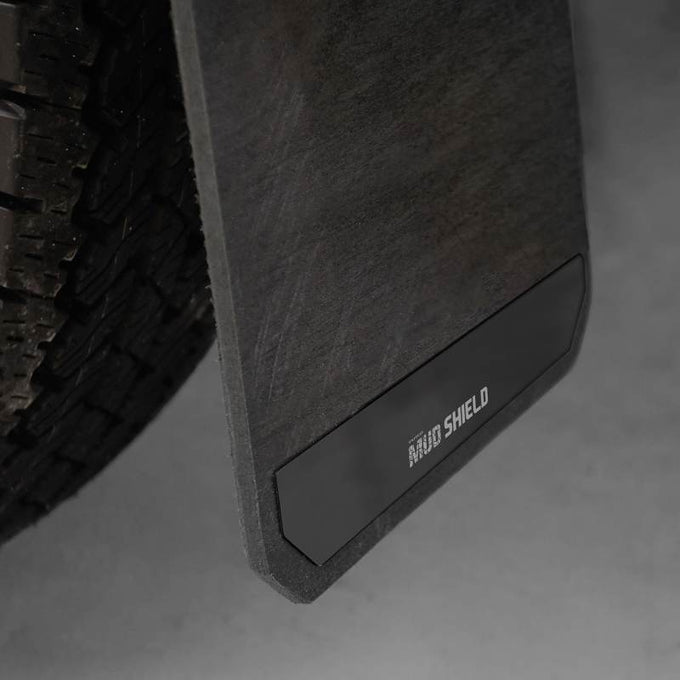 Mud Shield Universal with Anti-sail (23in x 11.5in) <br> Universal