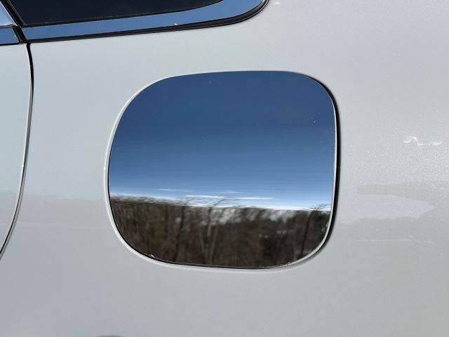 1Pc Stainless Gas Cap Door Trim <br>21-2027 Kia K5