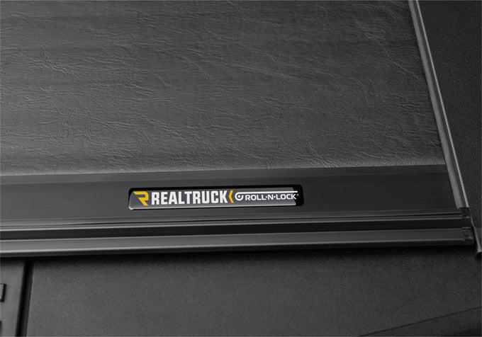 M-Series Locking Retractable Truck Bed Cover<br> 21-23 Nissan Navara NP300