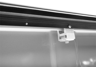 M-Series Locking Retractable Truck Bed Cover<br> 22-25 Nissan Frontier 5ft. Bed