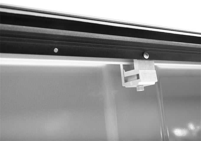 M-Series Locking Retractable Truck Bed Cover<br> 22-25 Nissan Frontier 5ft. Bed