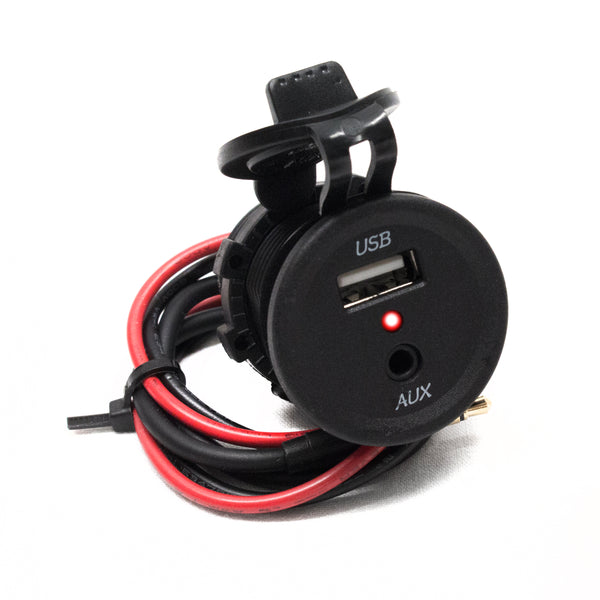 Universal Dual Port Socket w/USB Port CA Auto Parts