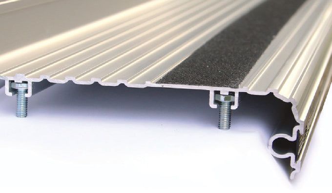 Commercial Running Boards <br>97-14 Chevy Express 1500, 97-22 2500, 3500