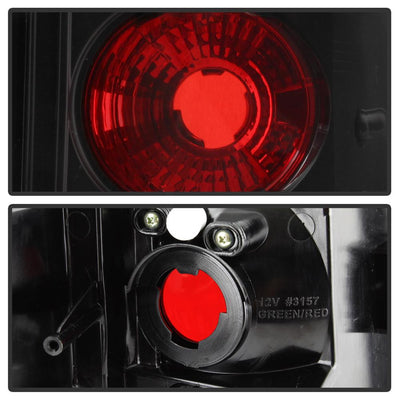 Black Euro Style Tail Lights <br>05-06 Jeep Grand Cherokee