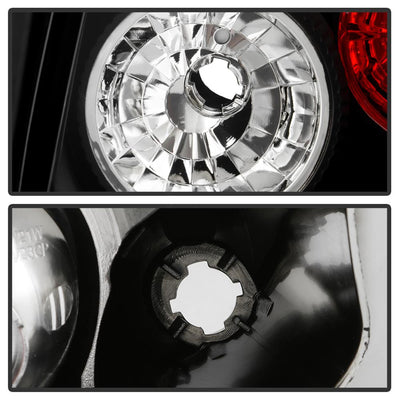 Black Euro Style Tail Lights <br>03-05 Toyota Matrix
