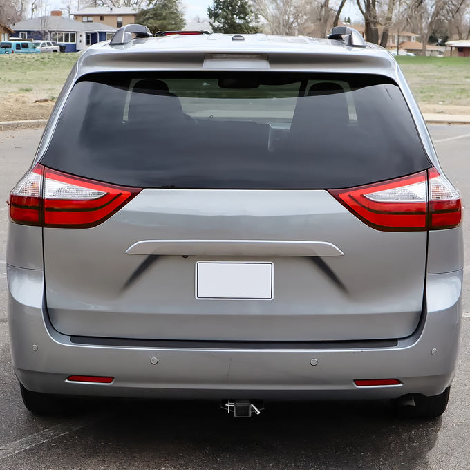 Class III Trailer Hitch Receiver <br> 04-20 Toyota Sienna