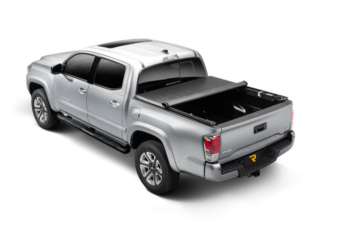 TruXport Roll Up Tonneau Cover -Black <br>07-13 Toyota Tundra with Track System 5.5 ft. Bed