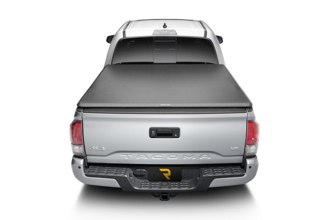 TruXport Roll Up Tonneau Cover -Black <br>14-21 Toyota Tundra 5.5 ft. Bed