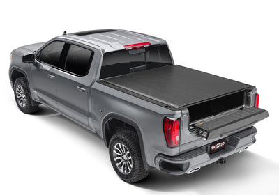 Lo Pro Roll Up Tonneau Cover -Black <br>19-25 Silverado, Sierra 5.75 ft. Bed