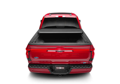 Lo Pro Roll Up Tonneau Cover -Black <br>15-25 Ford F-150 5.5 ft. Bed (Includes Lightning)