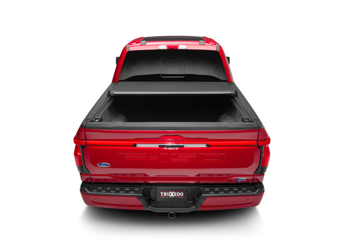 Lo Pro Roll Up Tonneau Cover -Black <br>15-25 Ford F-150 5.5 ft. Bed (Includes Lightning)
