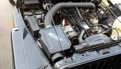 Pro5 Closed Box Air Intake <br> 00-06 Jeep Wrangler