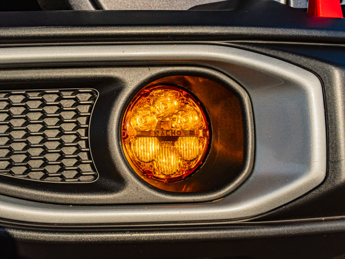 SAE Combo Amber Plug N Play Fog Light Kit (1pc Bumper Kit) <br>18-24 Jeep Wrangler, 20-24 Gladiator