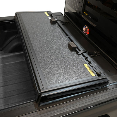 Hard Tri-Fold Tonneau Cover <br> 2020-2025 Jeep Gladiator