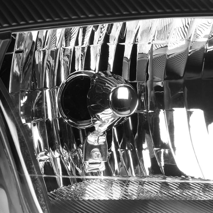D-Motoring - 05-07 Ford Focus  Headlights - Black Housing - Plug-n-Play - Pair - 2